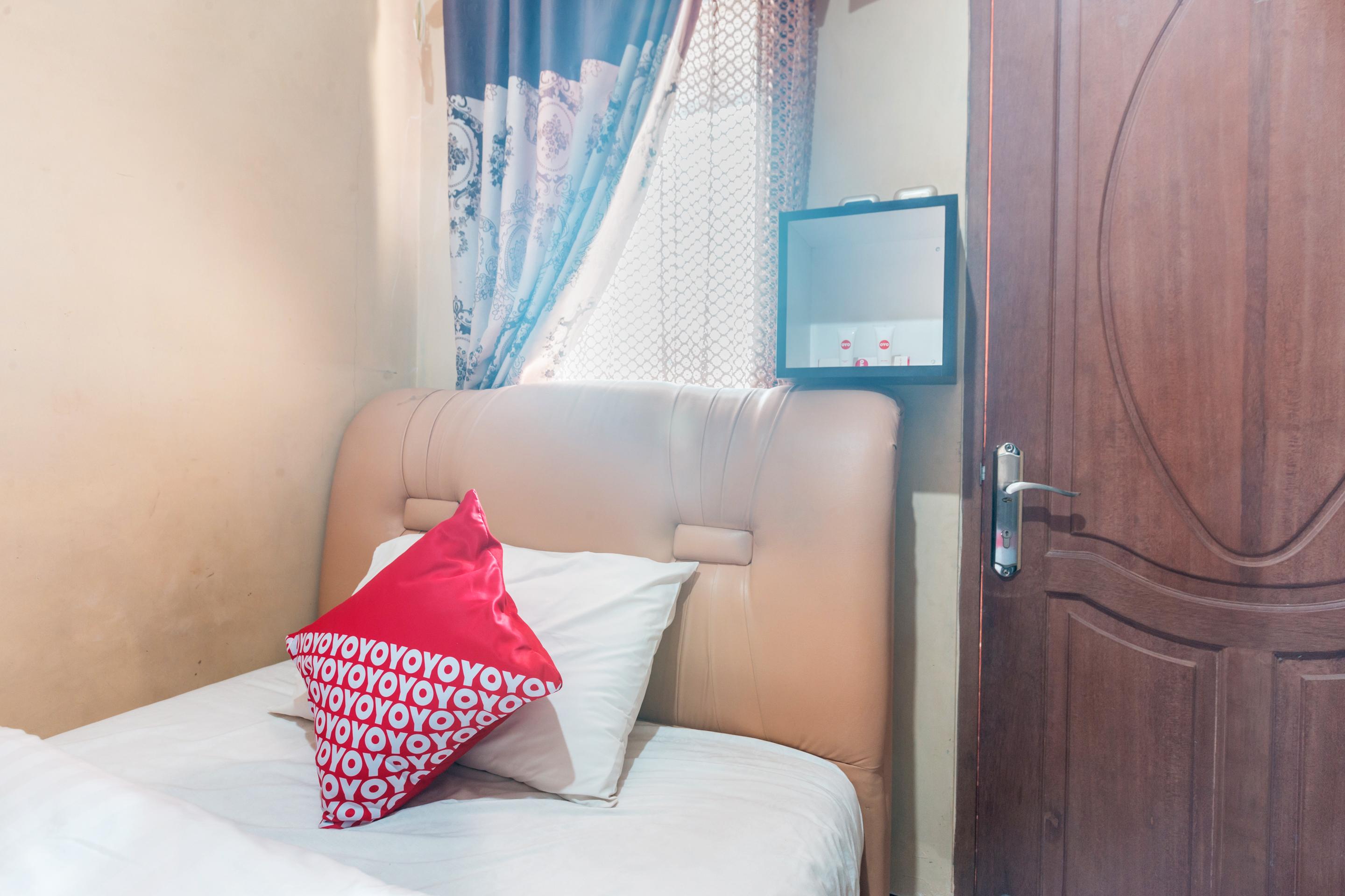 โอโย 1640 ฟัลลินดา โฮเต็ล Hotel โบกอร์ ภายนอก รูปภาพ